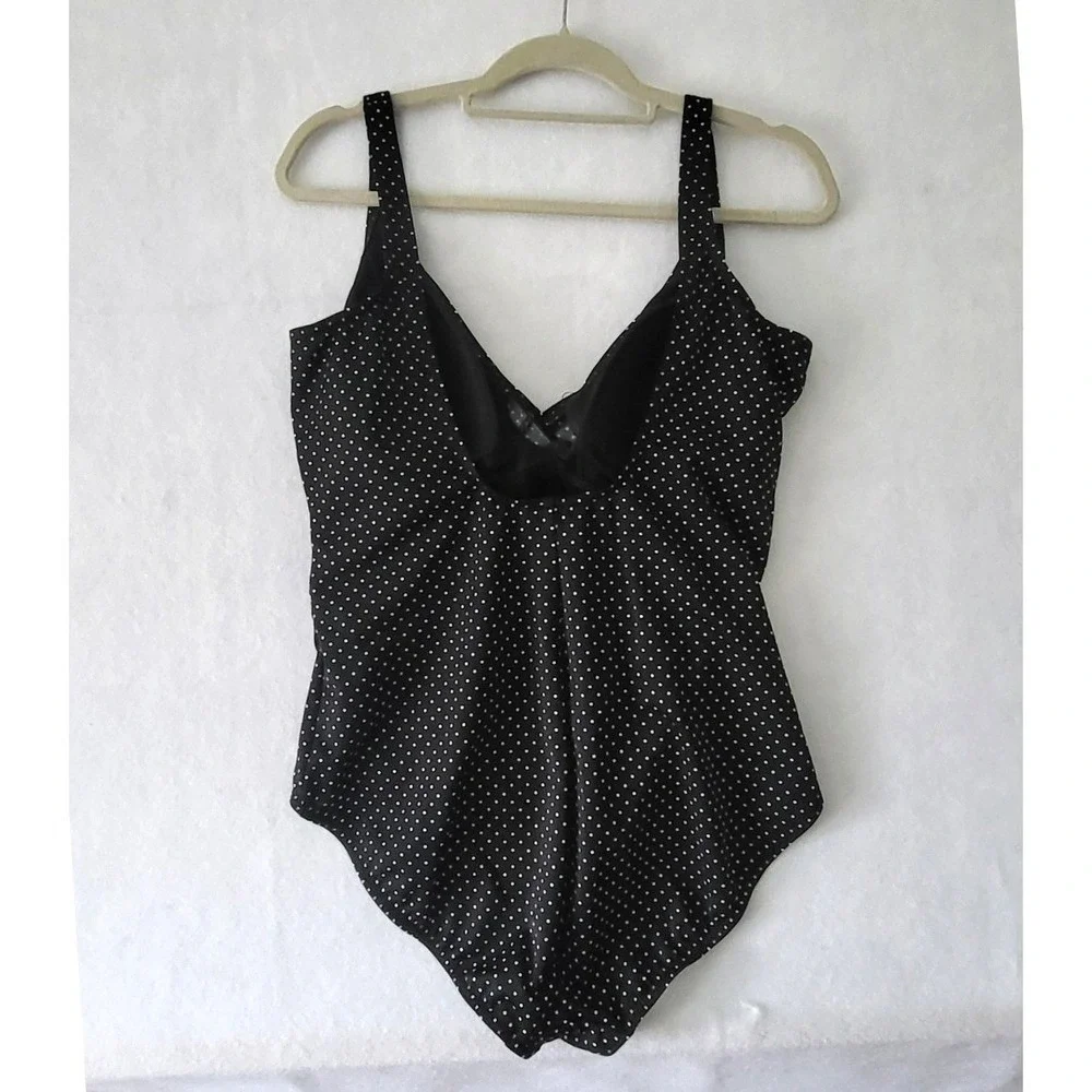 Miraclesuit Pin Point Oceanus Swim Suit 18 Tall Black Polkadot Tummy Control